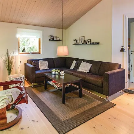 Three-bedroom Holiday In Sjallands Odde Yderby